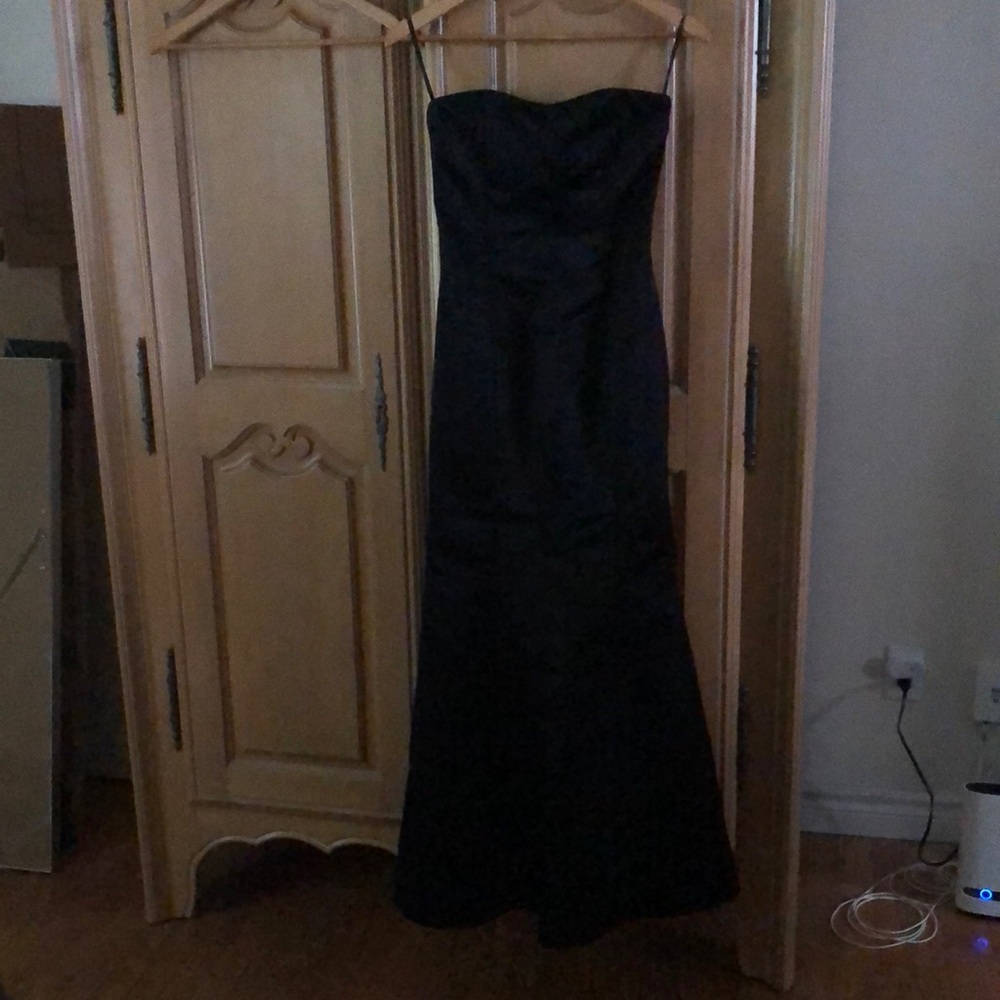 Jessica McClintook black satin strapless evening gown